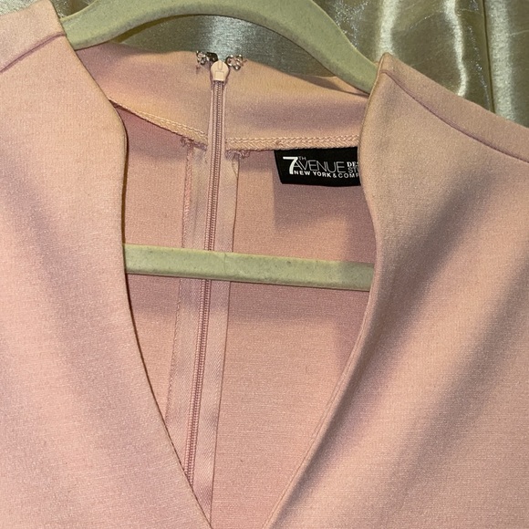 Suit - Picture 6 of 9